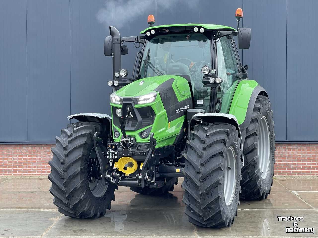 Tractors Deutz-Fahr Agrotron 6175.4 TTV