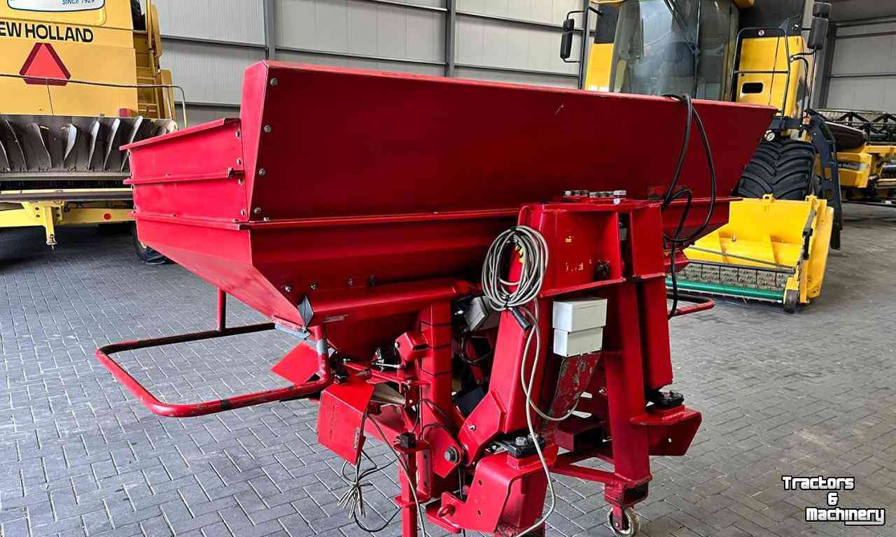 Fertilizer spreader Lely Kunstmeststrooier