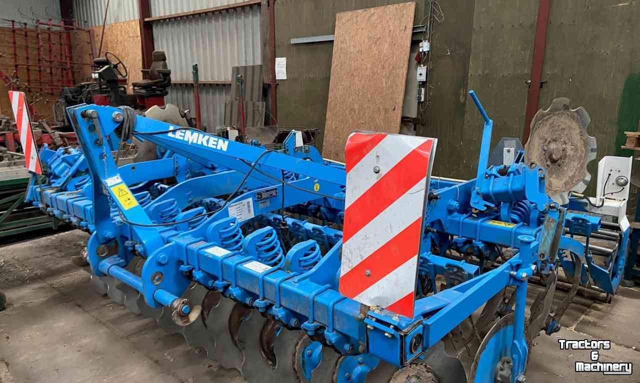 Disc harrow Lemken Rubin 9/300 met buizenrol