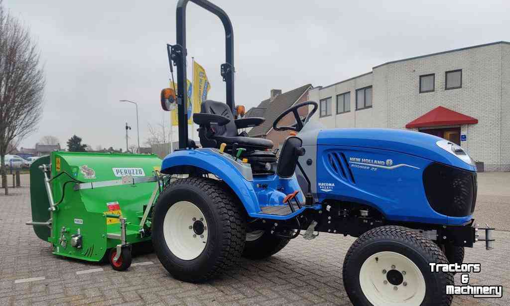 Horticultural Tractors New Holland Boomer 25 HST Mini-Tractor + Peruzzo Koala 1200 Maaier