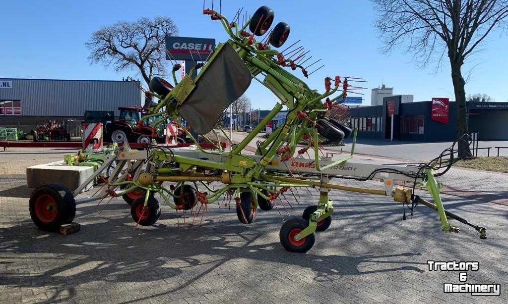 Tedder Claas Volto 1320 T Schudder