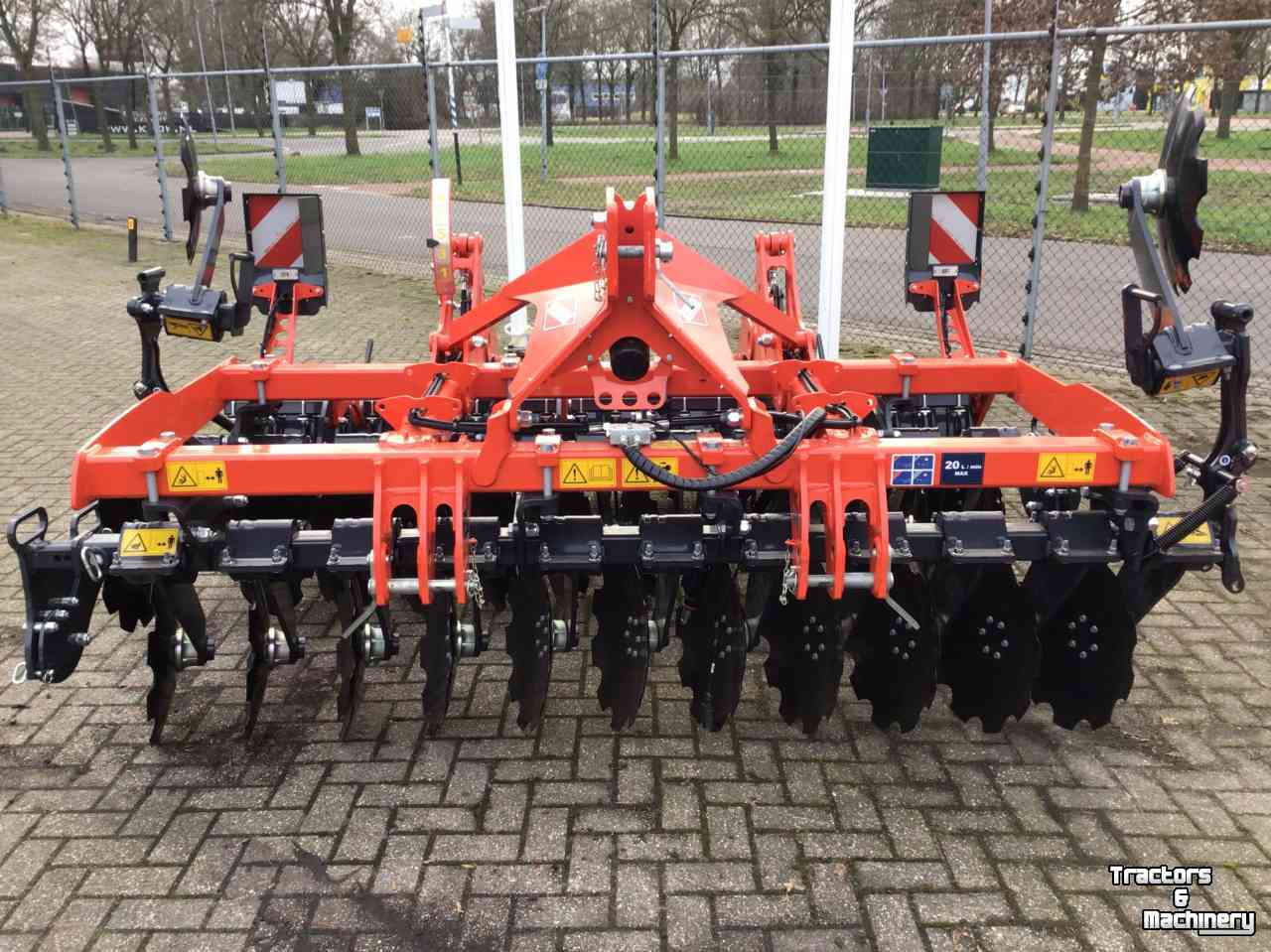 Disc harrow Kuhn Optimer L 300