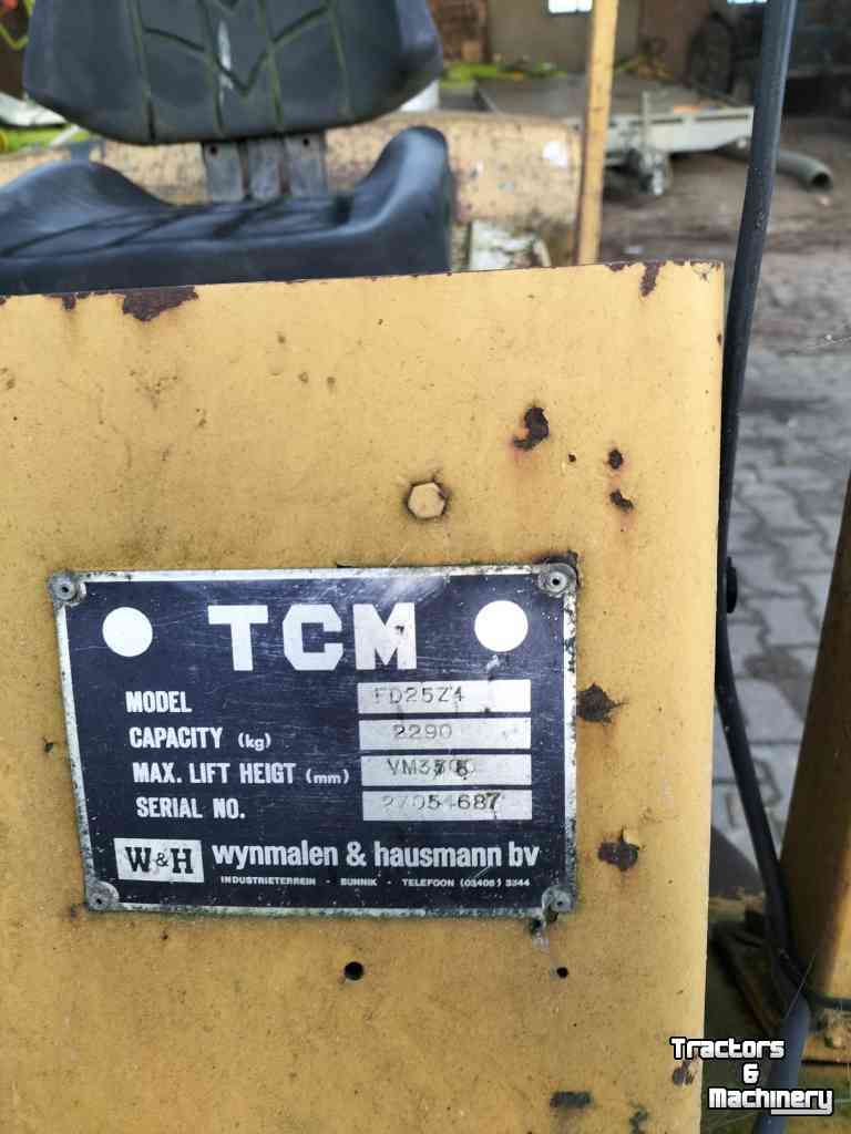 Forklift TCM FD25Z4