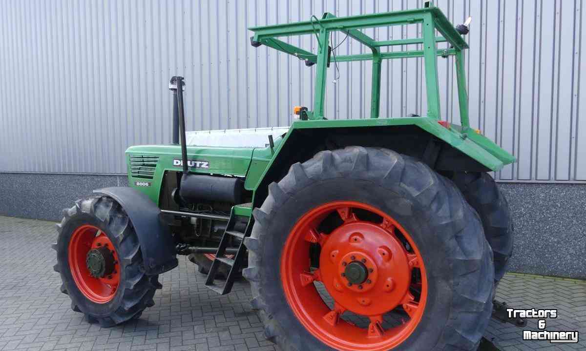 Tractors Deutz D8006