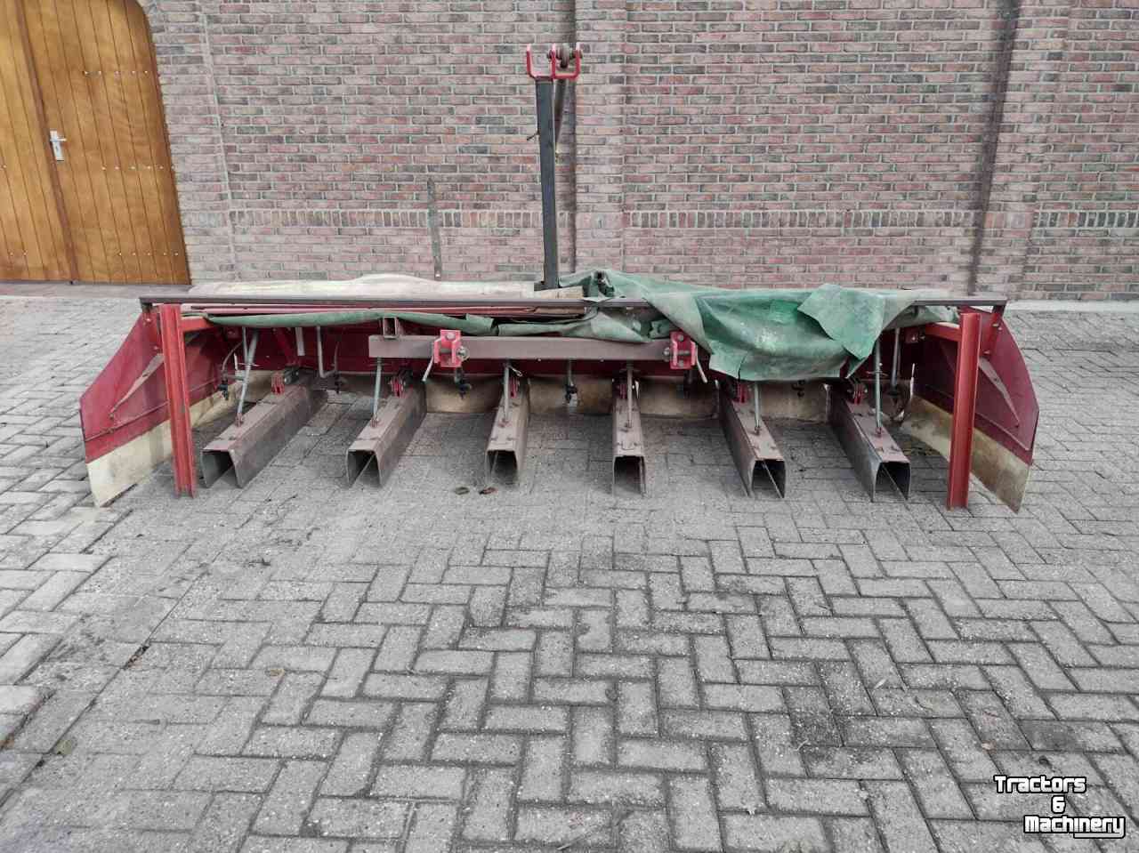 Rows sprayer Steketee kappenspuit