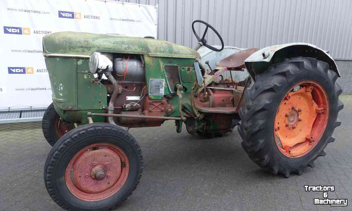 Tractors Deutz D25.1S NK