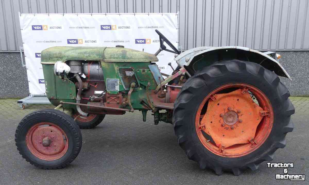 Tractors Deutz D25.1S NK