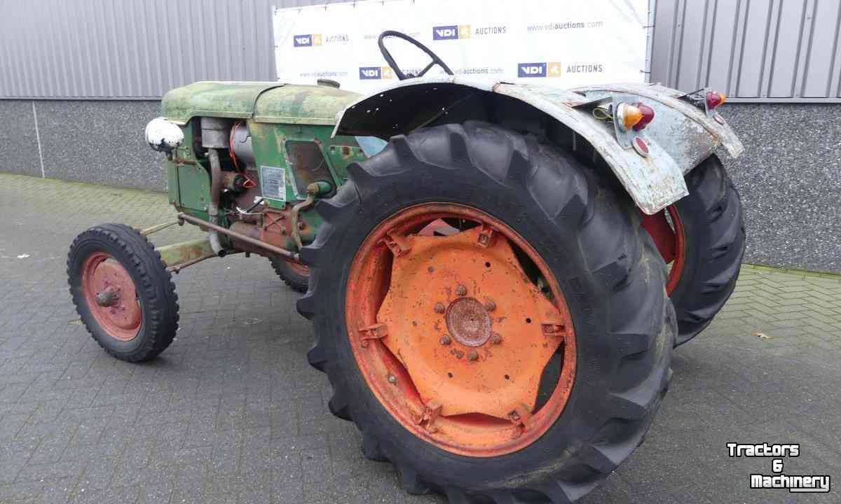 Tractors Deutz D25.1S NK