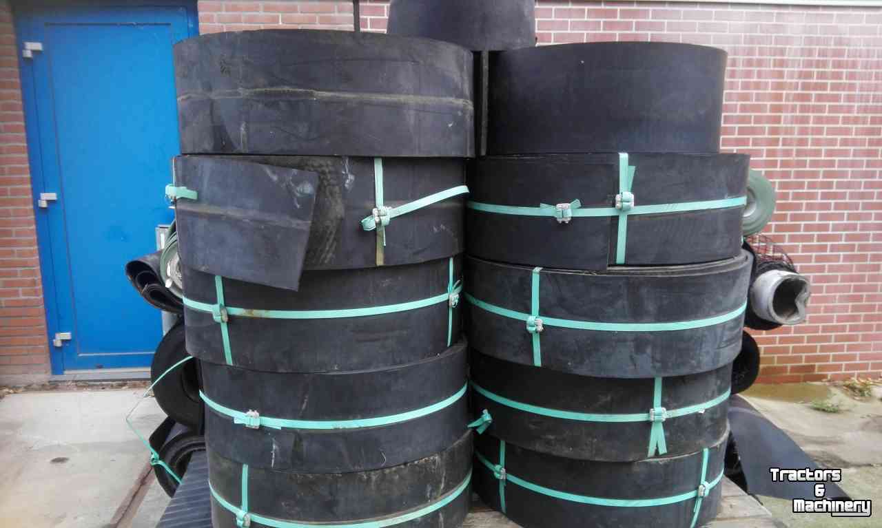 Other  Rollen rubberen strips / rubber 200 mm breed met koordlaag