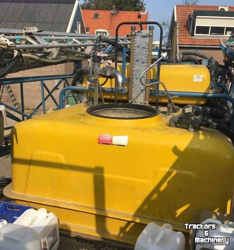 Fieldsprayer self-propelled Delvano Eurotrack 3800 Zelfrijdende Veldspuit