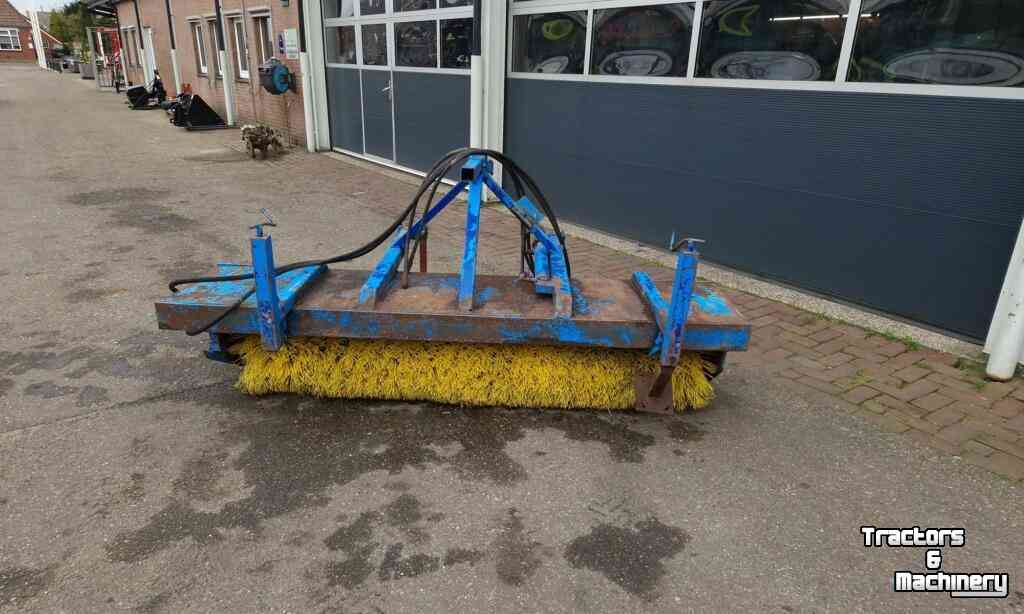 Sweeper  Veegmachine / Veegbezem hydr. aangedreven