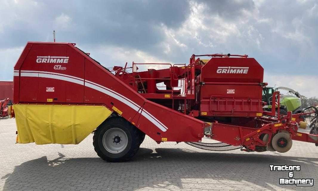 Potato harvester Grimme SE 260 UB Kartoffelroder Potato Harvester