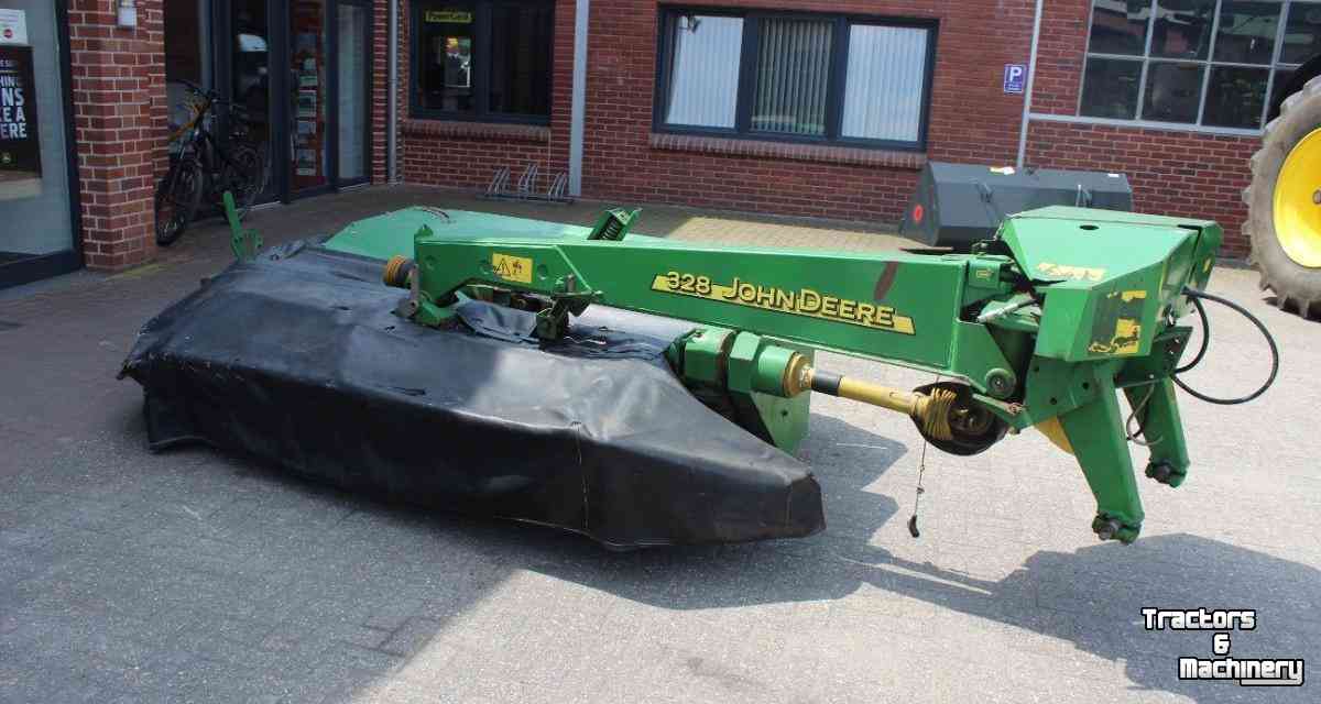 Mower John Deere 328