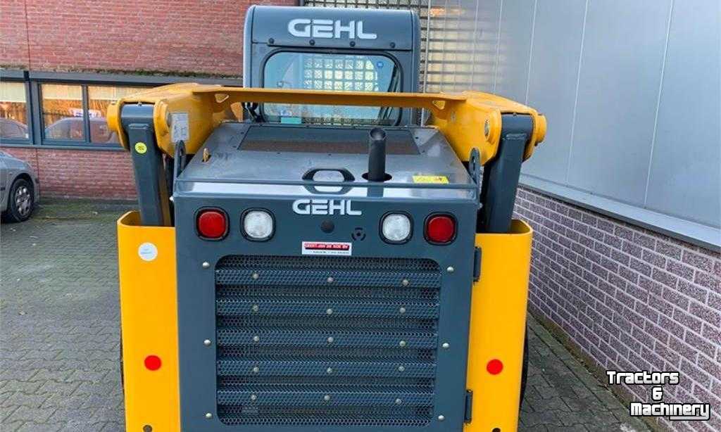 Skidsteer Gehl V 270 Schranklader