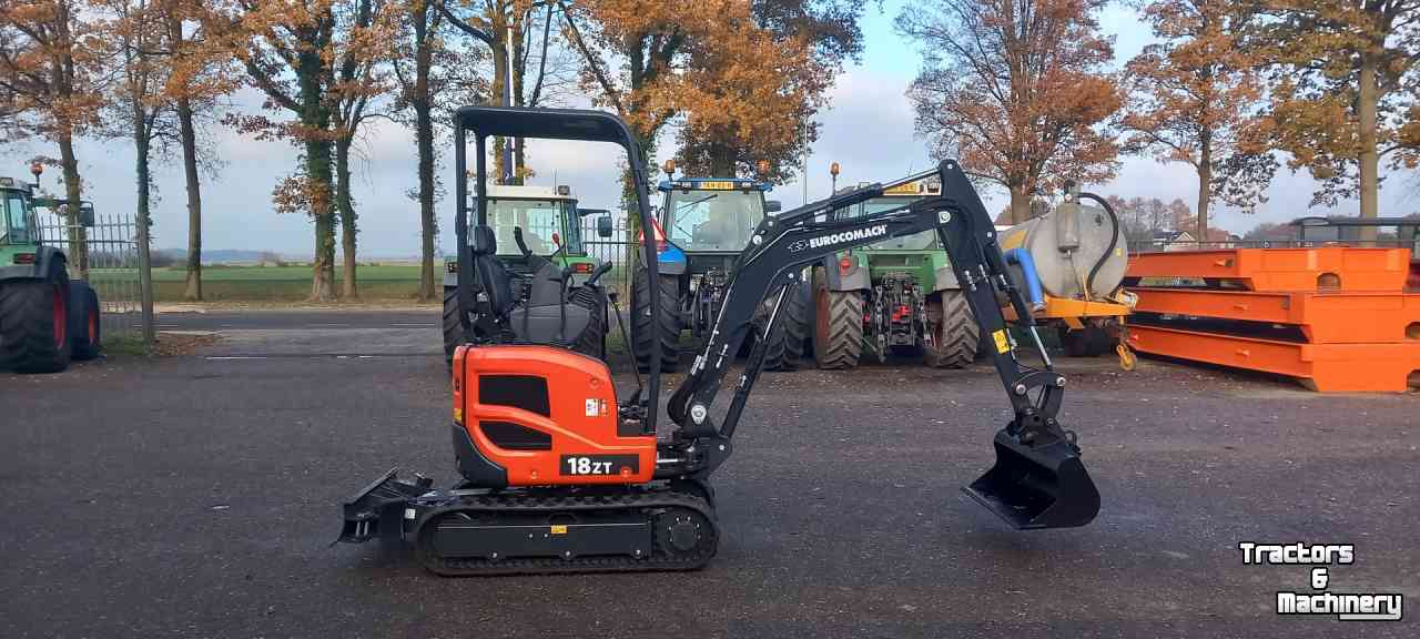 Excavator tracks Eurocomach 18ZT