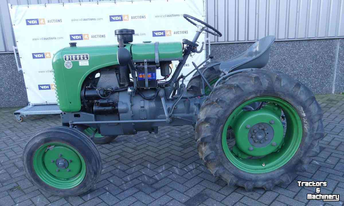 Oldtimers Steyr 1 cyl. Diesel Tractor Oldtimer