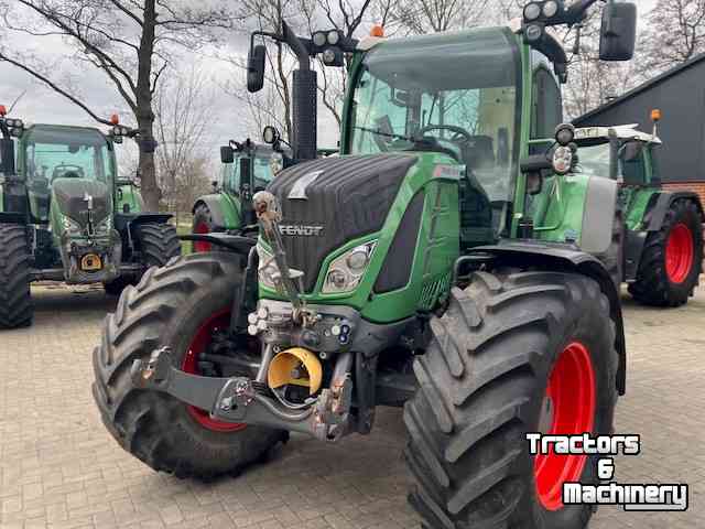 Tractors Fendt 516 scr profi plus