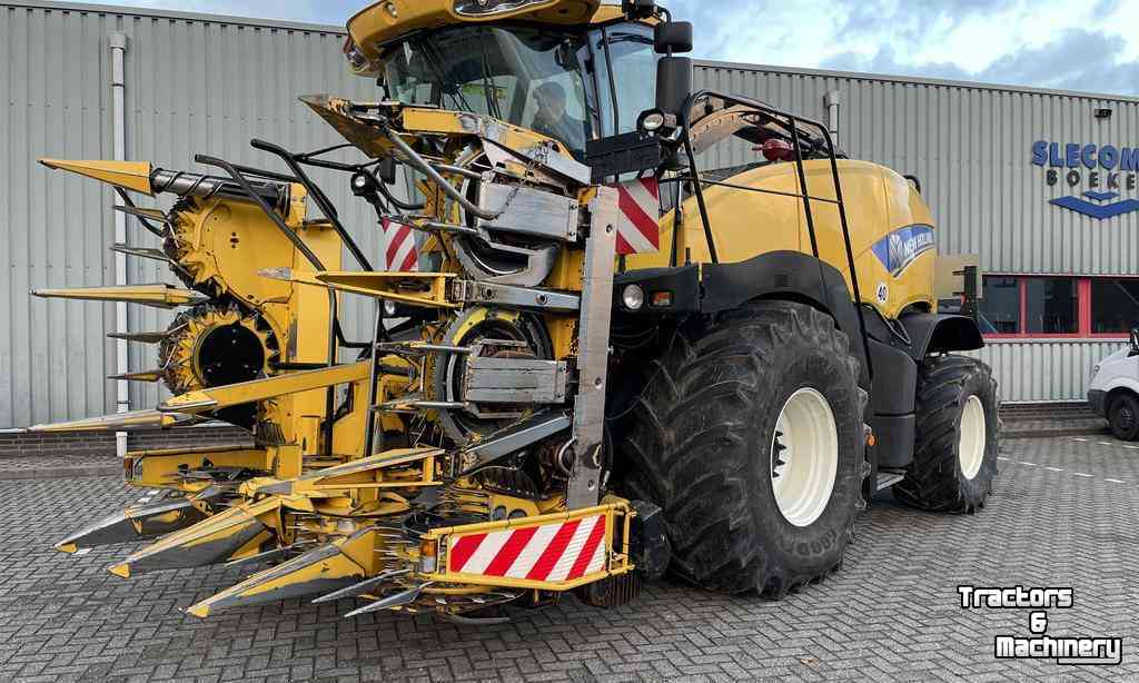 Forage-harvester New Holland FR500 met FI440 Maisbek