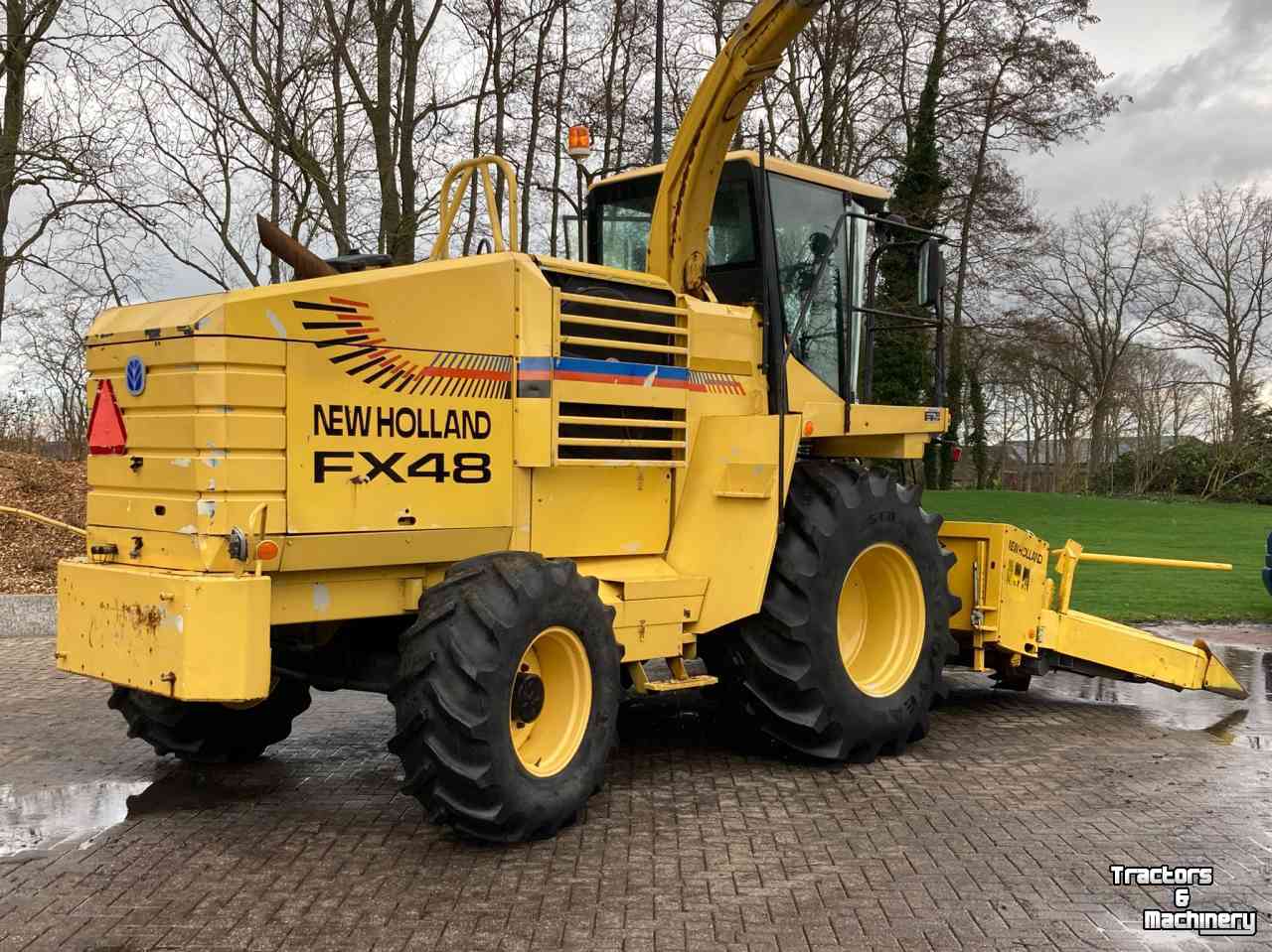 Forage-harvester New Holland FX 450