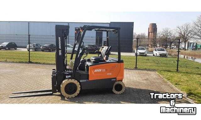 Forklift Doosan B25X-7 Heftruck