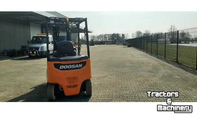 Forklift Doosan B25X-7 Heftruck