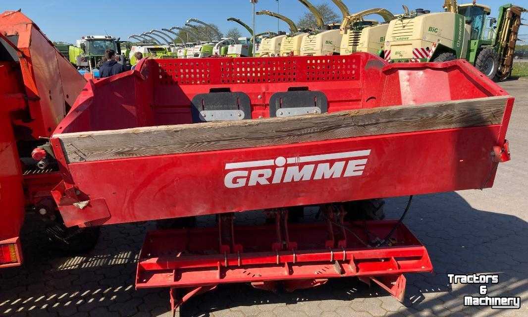 Potato planter Grimme GL 32 B Kartoffellegemaschine Potato Planter