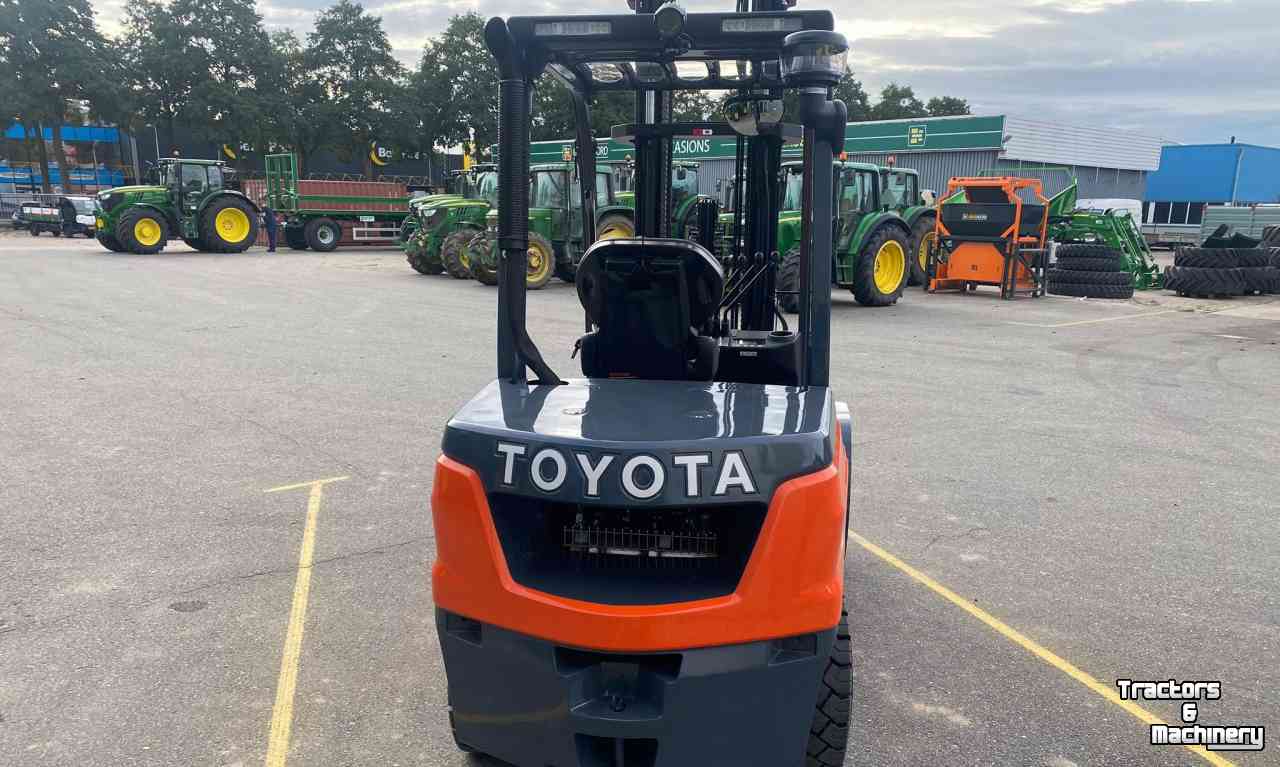 Forklift Toyota 52-8FDJF 35 Heftruck