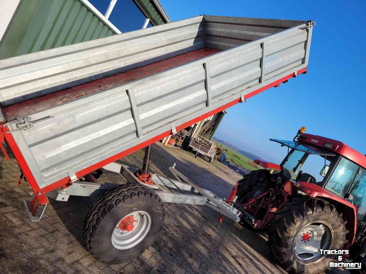 Dumptrailer  3 zijdige kieper 4 ton