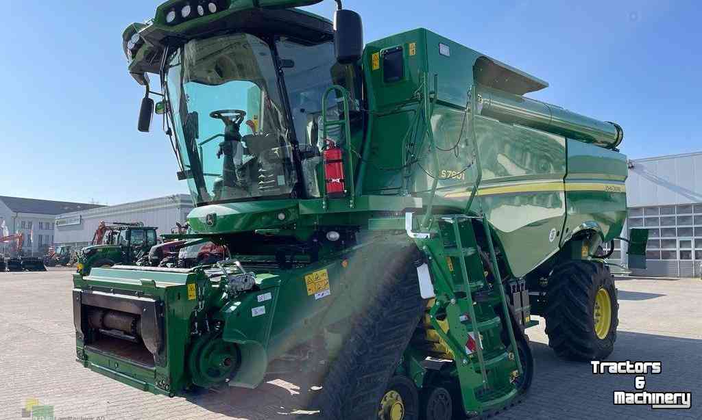 Combine John Deere S780i Mähdrescher Combine