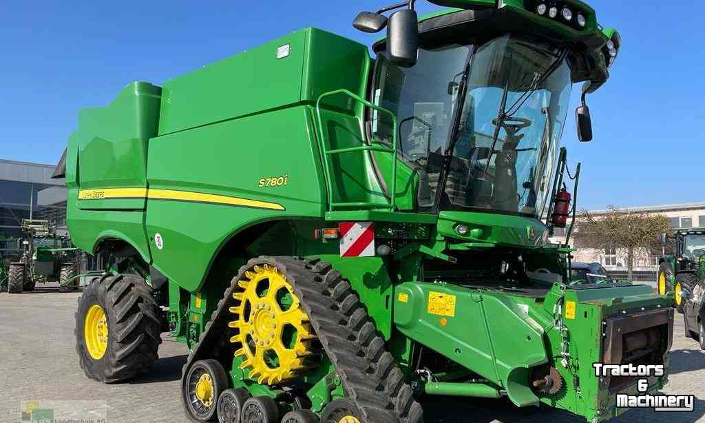 Combine John Deere S780i Mähdrescher Combine