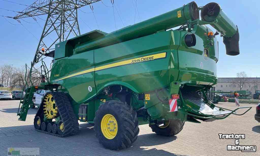 Combine John Deere S780i Mähdrescher Combine