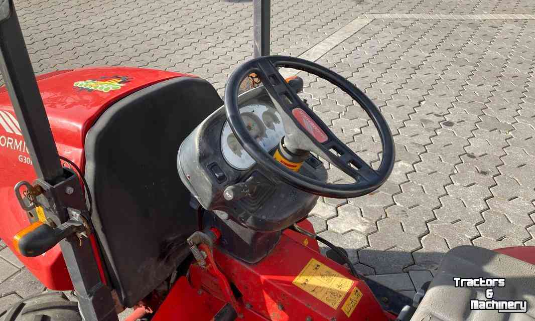 Horticultural Tractors McCormick G 30 R Kompakt Traktor