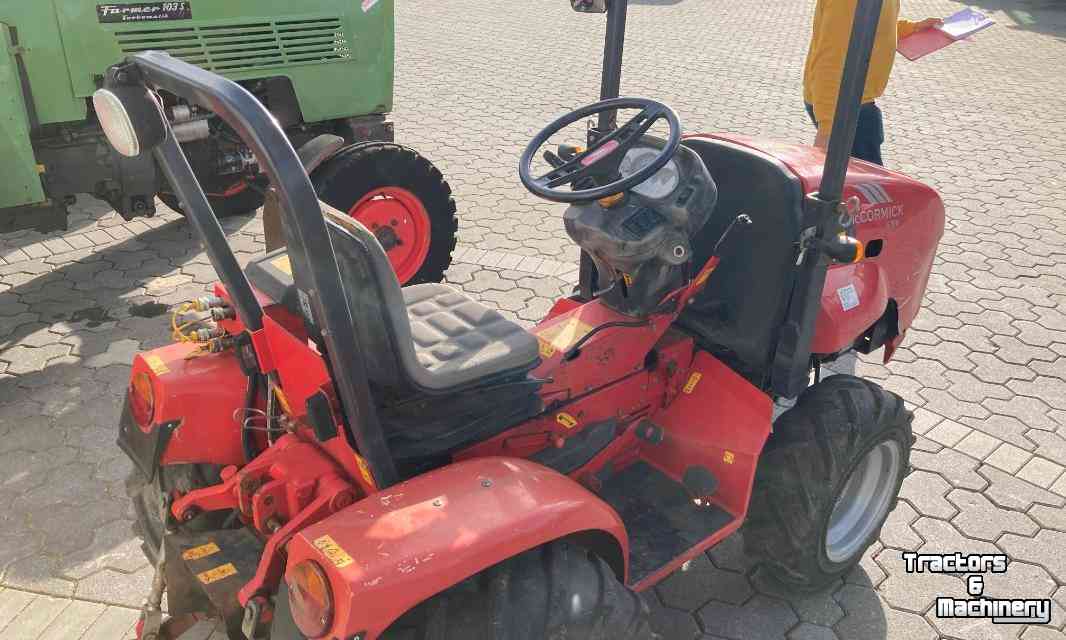 Horticultural Tractors McCormick G 30 R Kompakt Traktor