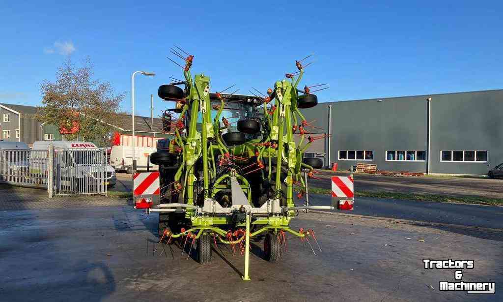 Tedder Claas Volto 900