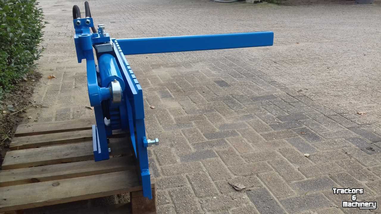 Bulk box tipper  kistenkantelaar FEM 2