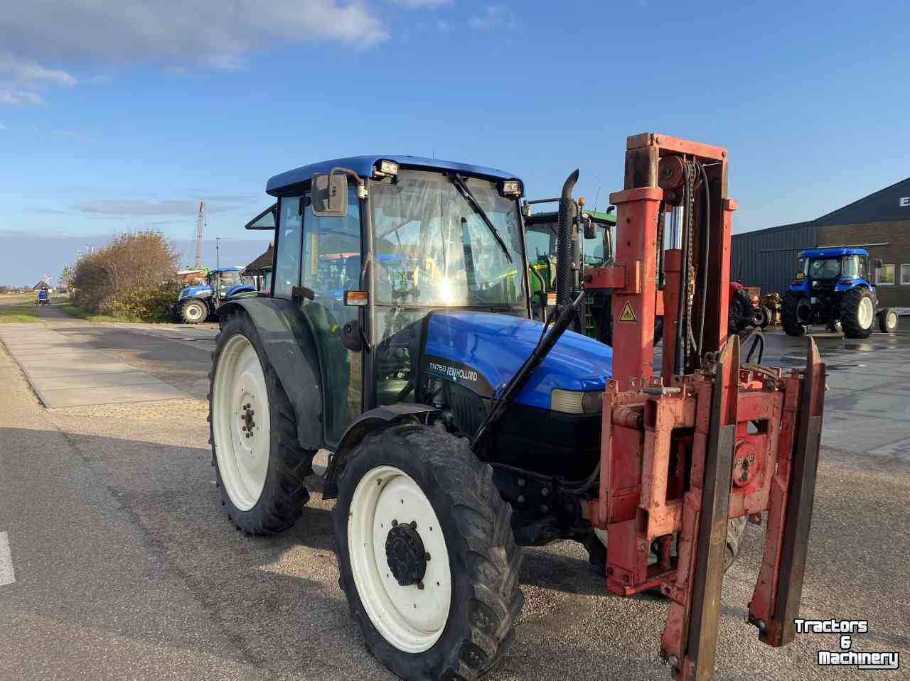 Tractors New Holland TN75D