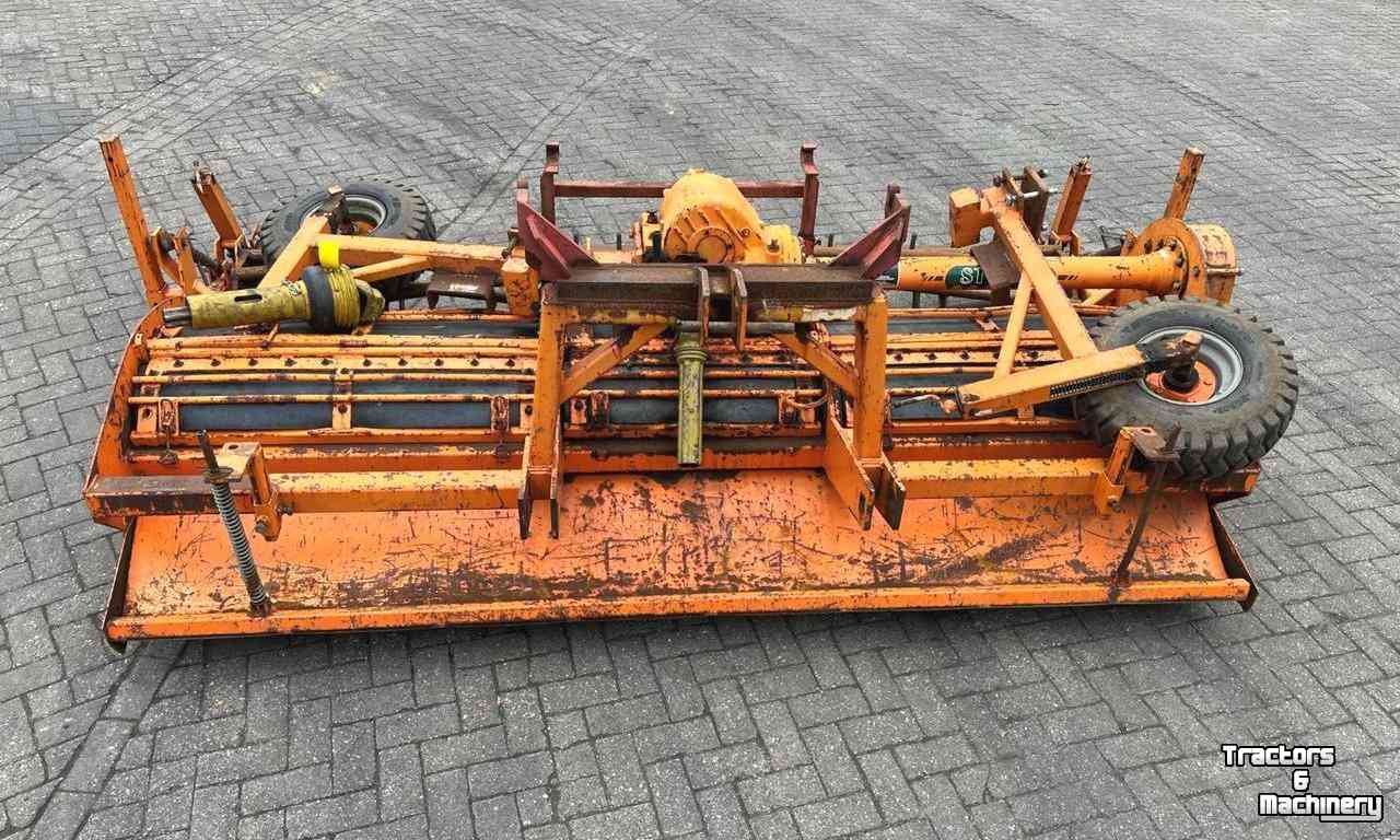 Rotary Tiller Struik 4RF 310F Volleveldsfrees