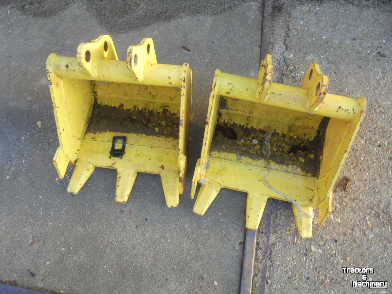 Excavator buckets  35 cm minigraver Dieplepelbak tanden graafbak voor kraan pen 25 mm