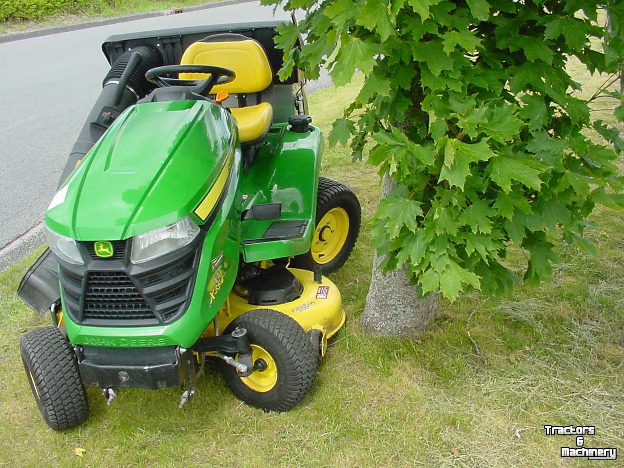 Mower self-propelled John Deere X354