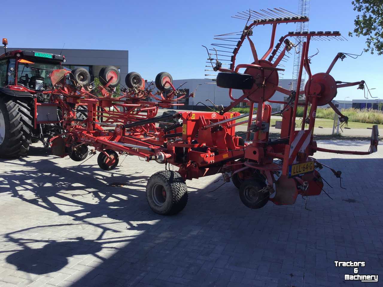 Tedder Lely Lotus 1325