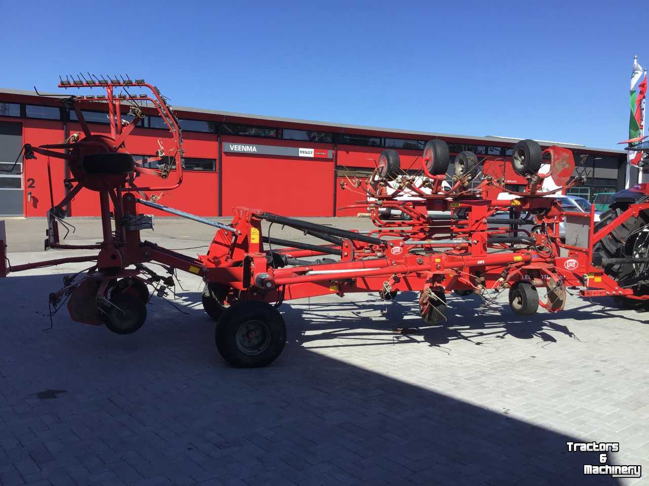 Tedder Lely Lotus 1325