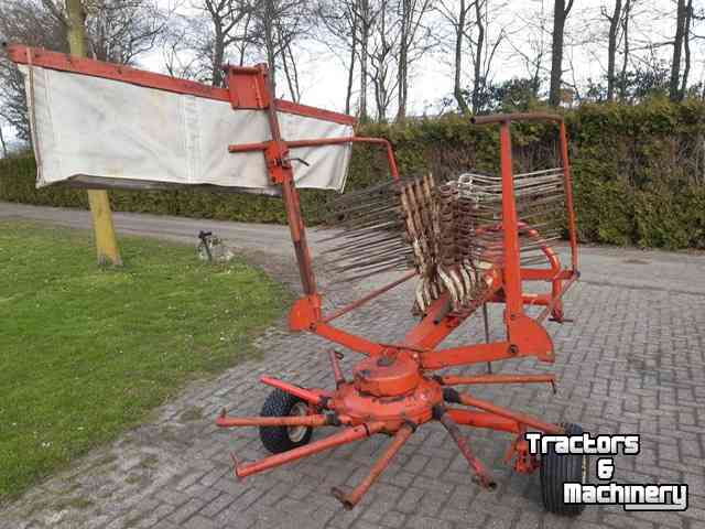 Rake Kuhn Kuhn GA 381 AM 10 cirkelhark