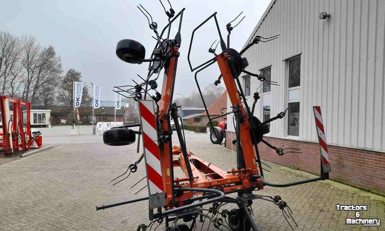 Tedder Vicon Fanex 683 Schudder