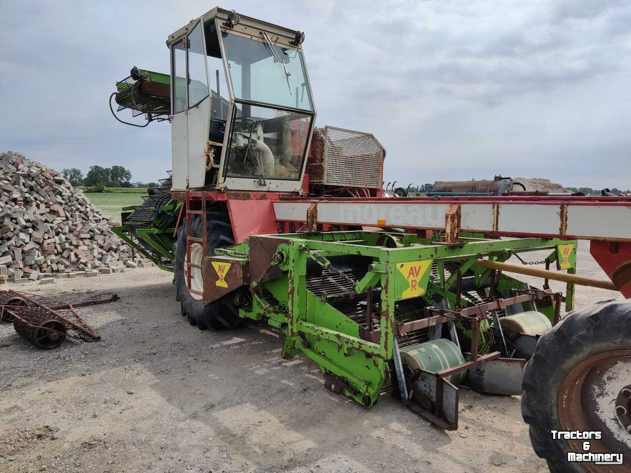 Onion harvester AVR 4r