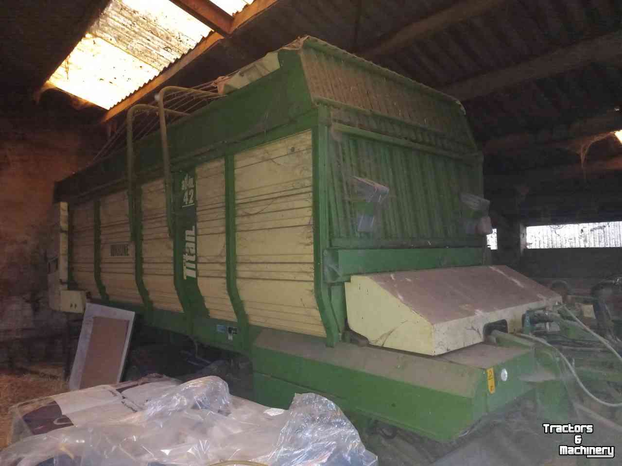 Self-loading wagon Krone titan all-in 42