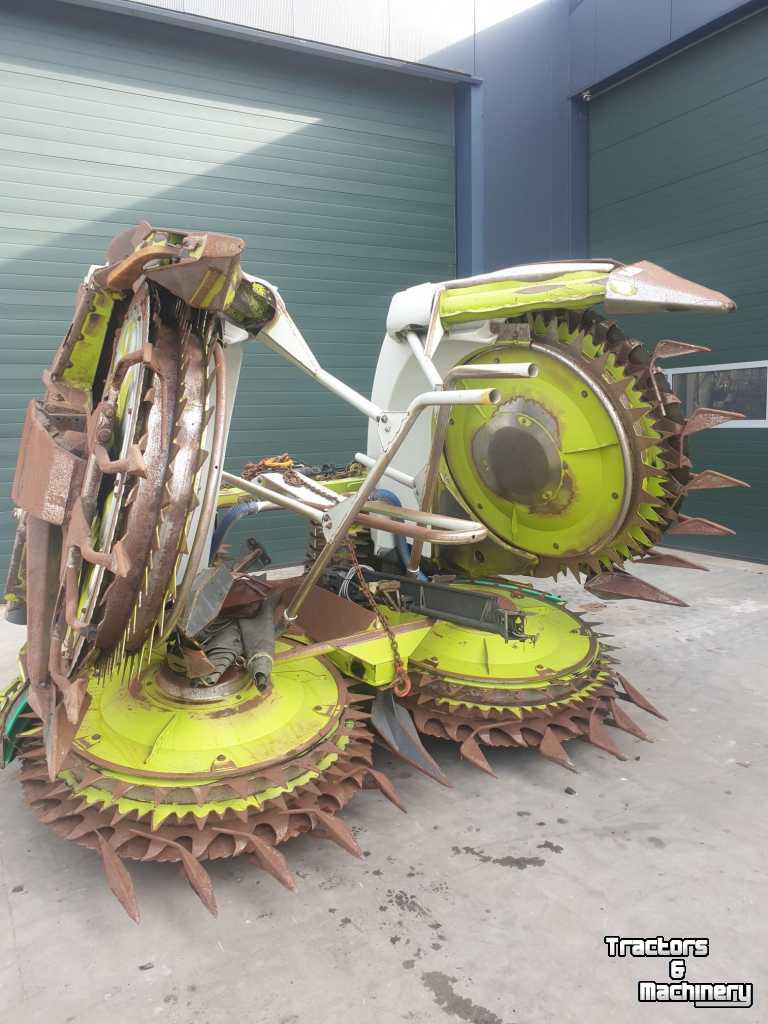 Cornhead Claas Orbis 600