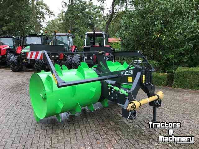 Silage spreader VDW LWU 290 Kuilverdeler / Kuilvijzel