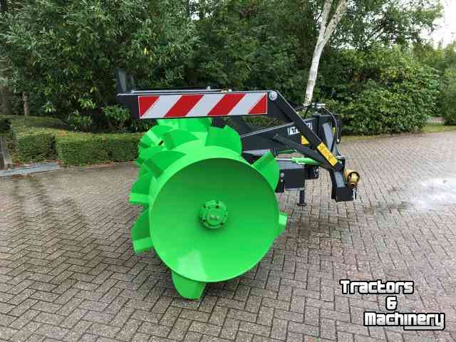 Silage spreader VDW LWU 290 Kuilverdeler / Kuilvijzel