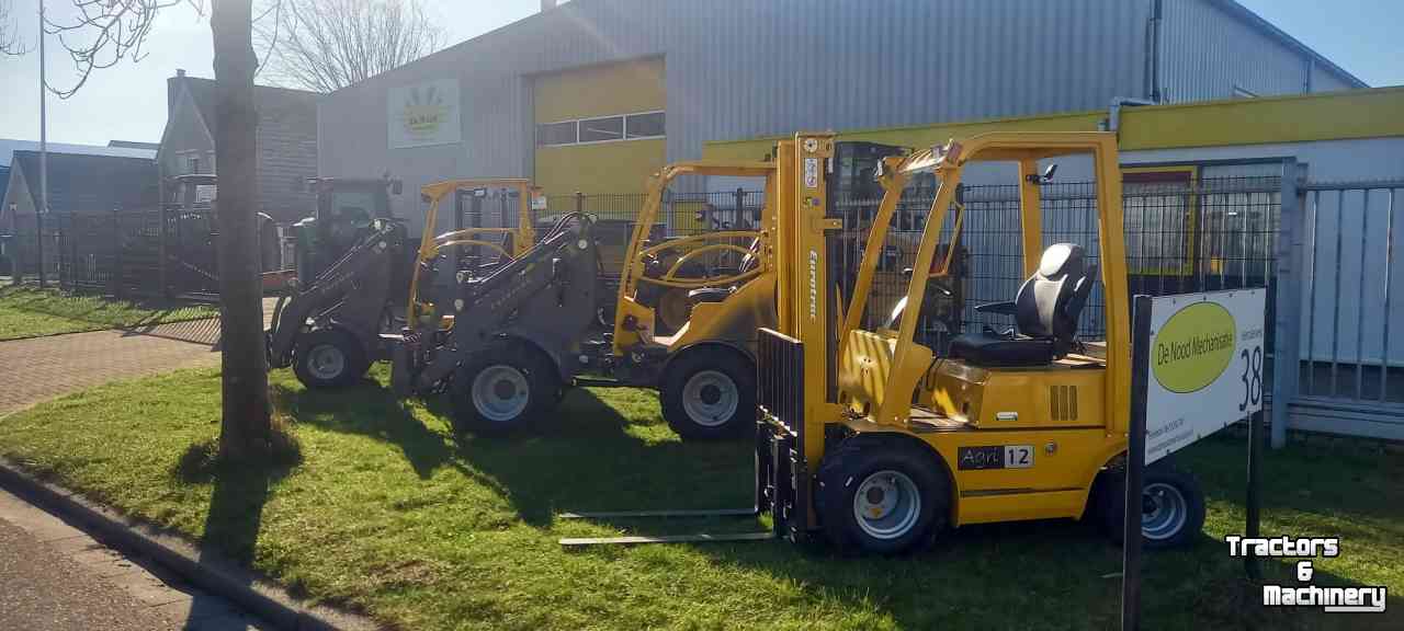 Wheelloader Eurotrac WIJ HEBBEN NU OOK HET NIEUWE MODEL EUROTRAC W12S