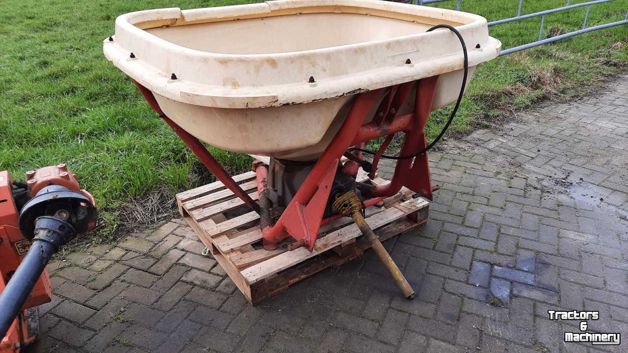 Fertilizer spreader Vicon pendelsstrooir ps